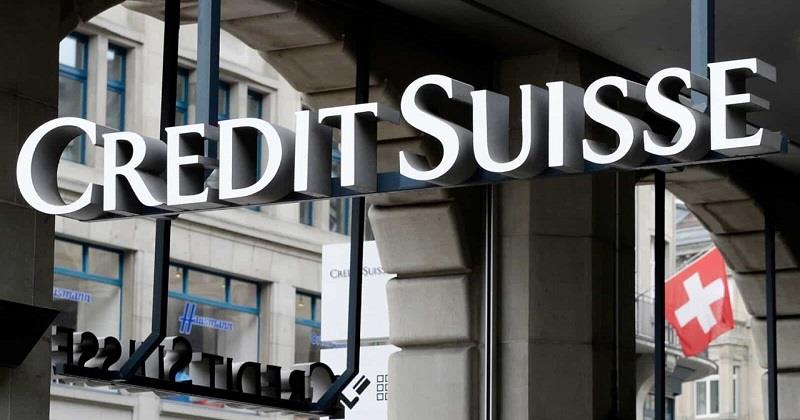 Credit Suisse investors face a long wait; share prices drop to a third in a year