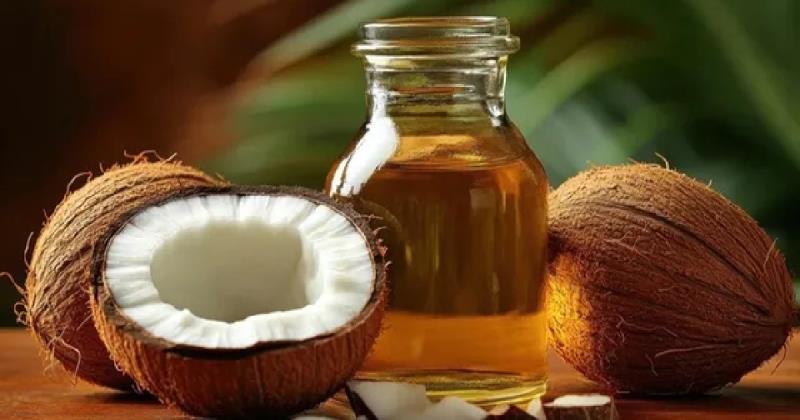 Fake Coconut Oil Floods Markets: Here’s How to Spot the Adulteration Before It Reaches Your Plate