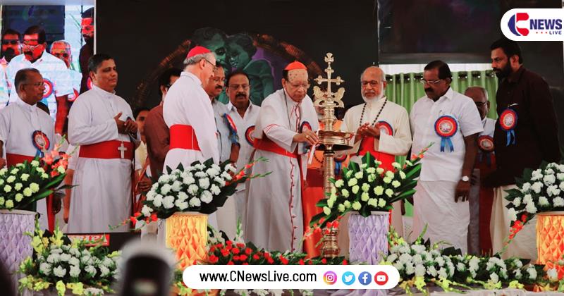 Mar Joseph Pamplany installed Archbishop of Thalassery Diocese