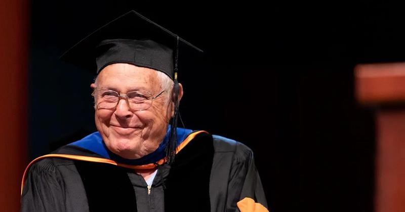 Never give up on your dreams: Veteran graduates at 99 from UT Austin