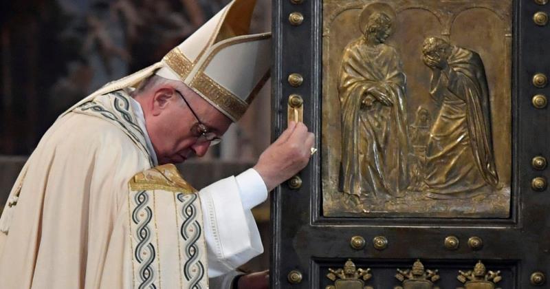 Pope Francis Declares 'Year of Prayer' ahead of Upcoming 2025 Jubilee 