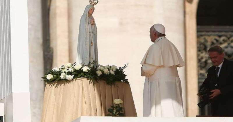 Pope Francis Prays for Peace on the Feast of the Immaculate Conception