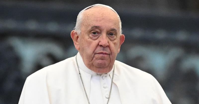 Pope Francis: War is senseless; It's time to rid the world of weapons