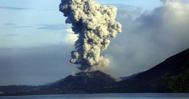 Volcanic Eruption Sparks Evacuation in Remote Papua New Guinea